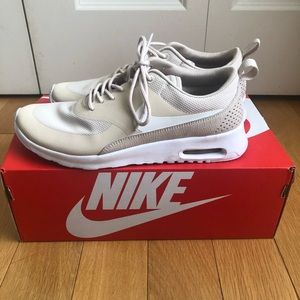 Nike Air Max Thea Model-Women’s 9 1/2 (Worn Twice)